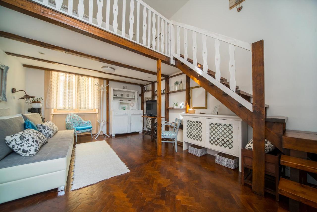 Agria Vintage Apartman Eger Luaran gambar