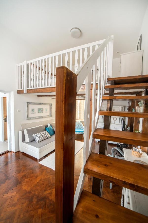 Agria Vintage Apartman Eger Luaran gambar