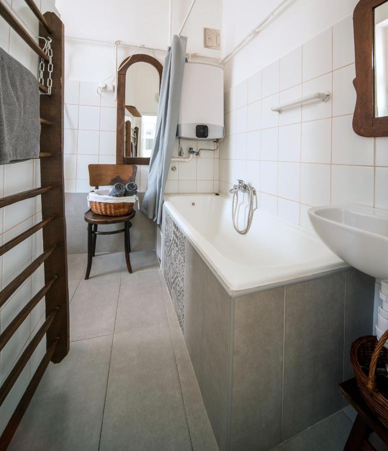 Agria Vintage Apartman Eger Luaran gambar