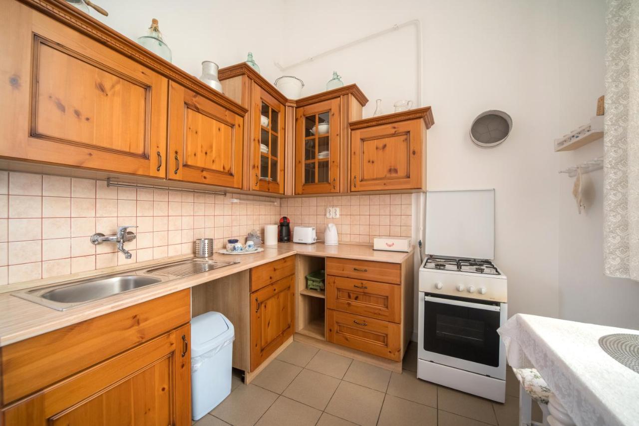 Agria Vintage Apartman Eger Luaran gambar